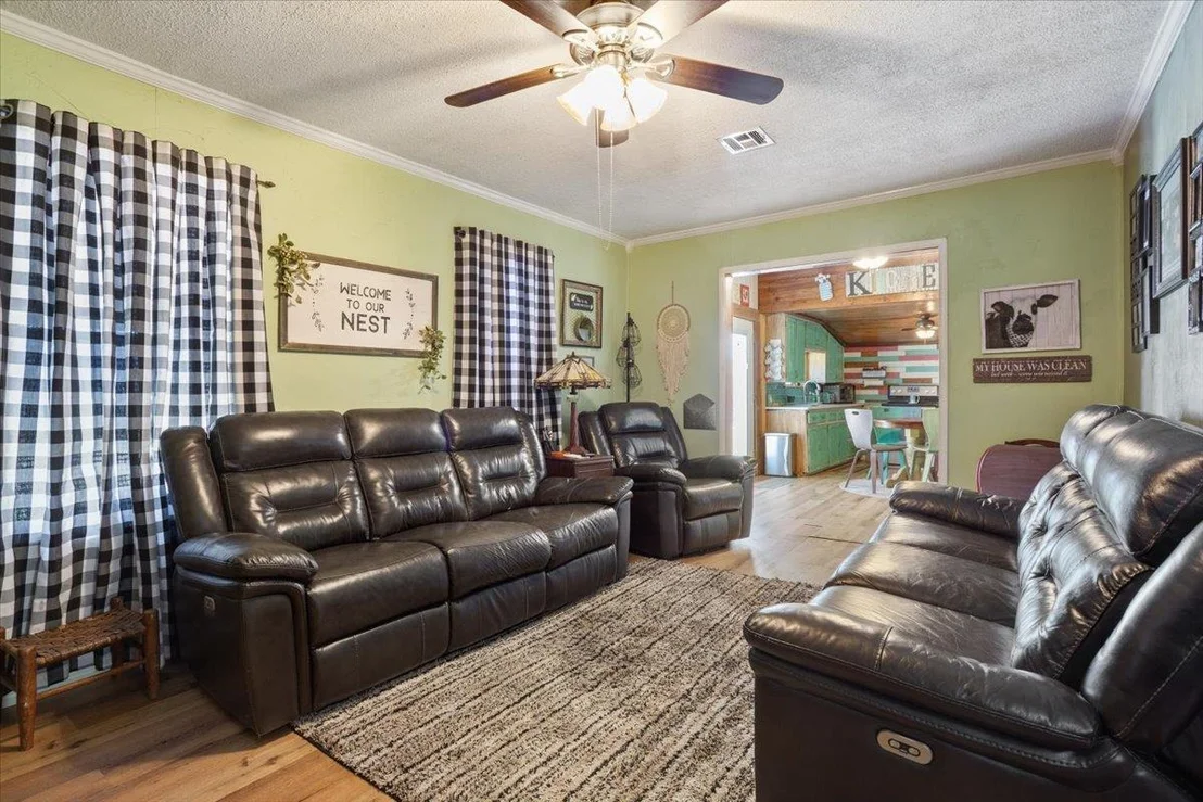 Photo of 2804 Auction Barn RD