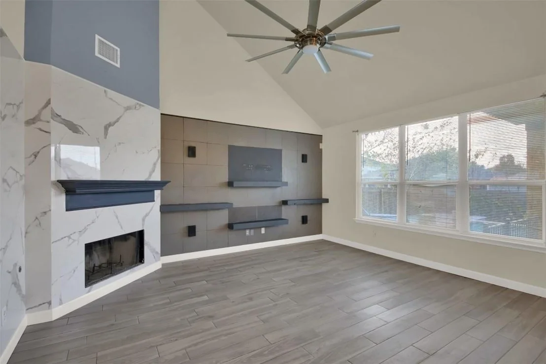 Photo of 222 Paddington DR