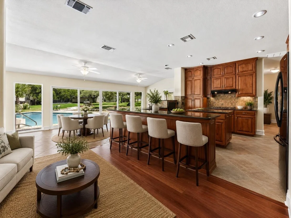 Photo of 1915 Oak Forest DR