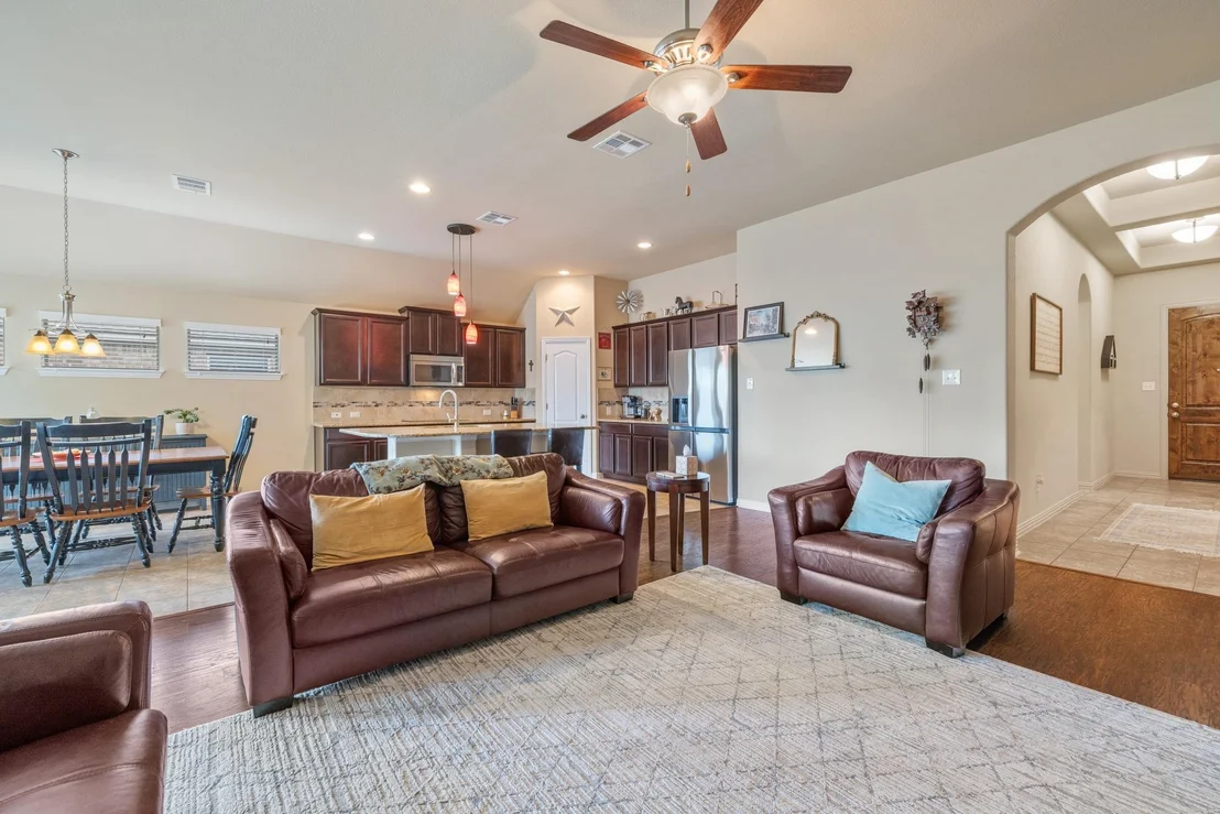 Photo of 921 Tabernash DR