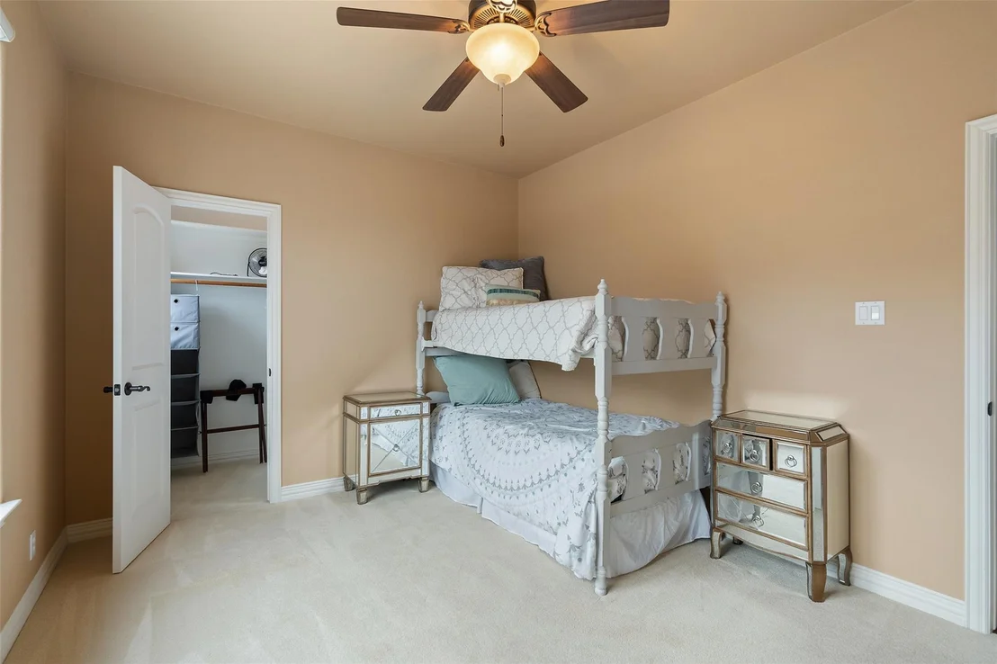 Photo of 118 Bridgepoint DR