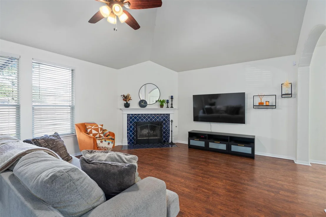 Photo of 902 Lavender CV