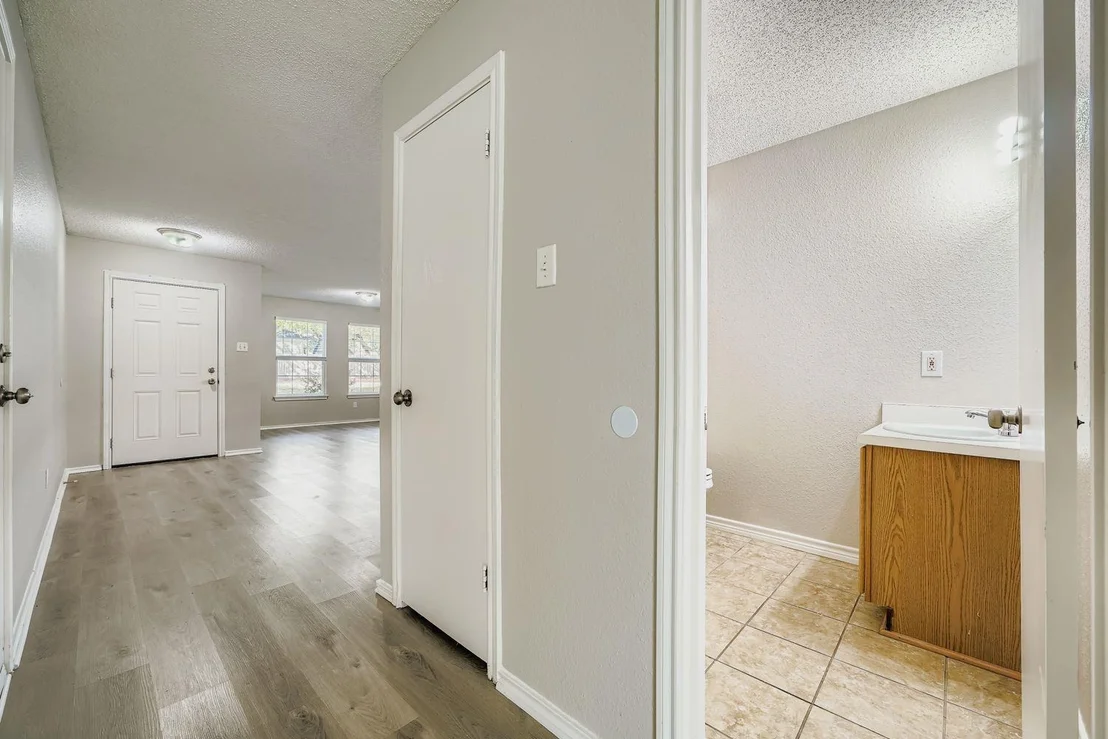 Photo of 2100 Coachlamp DR