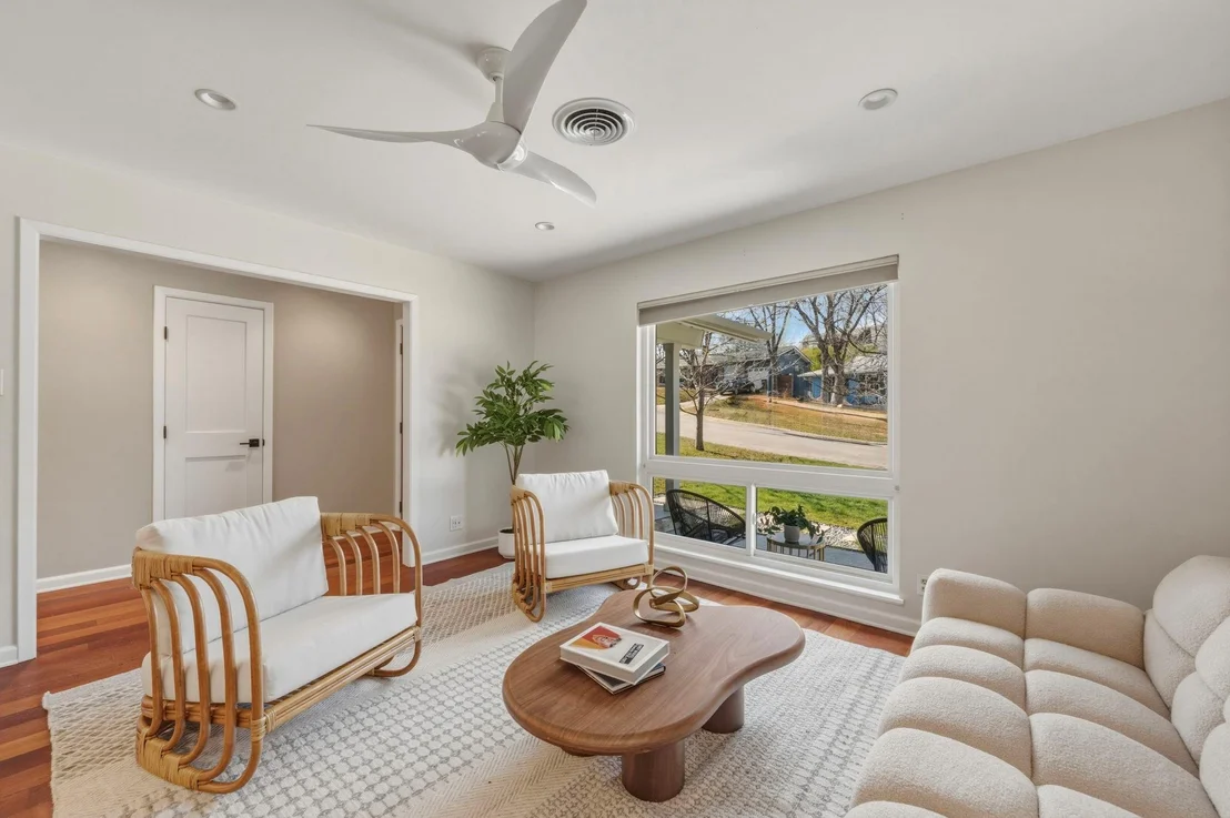 Photo of 2415 Little John LN
