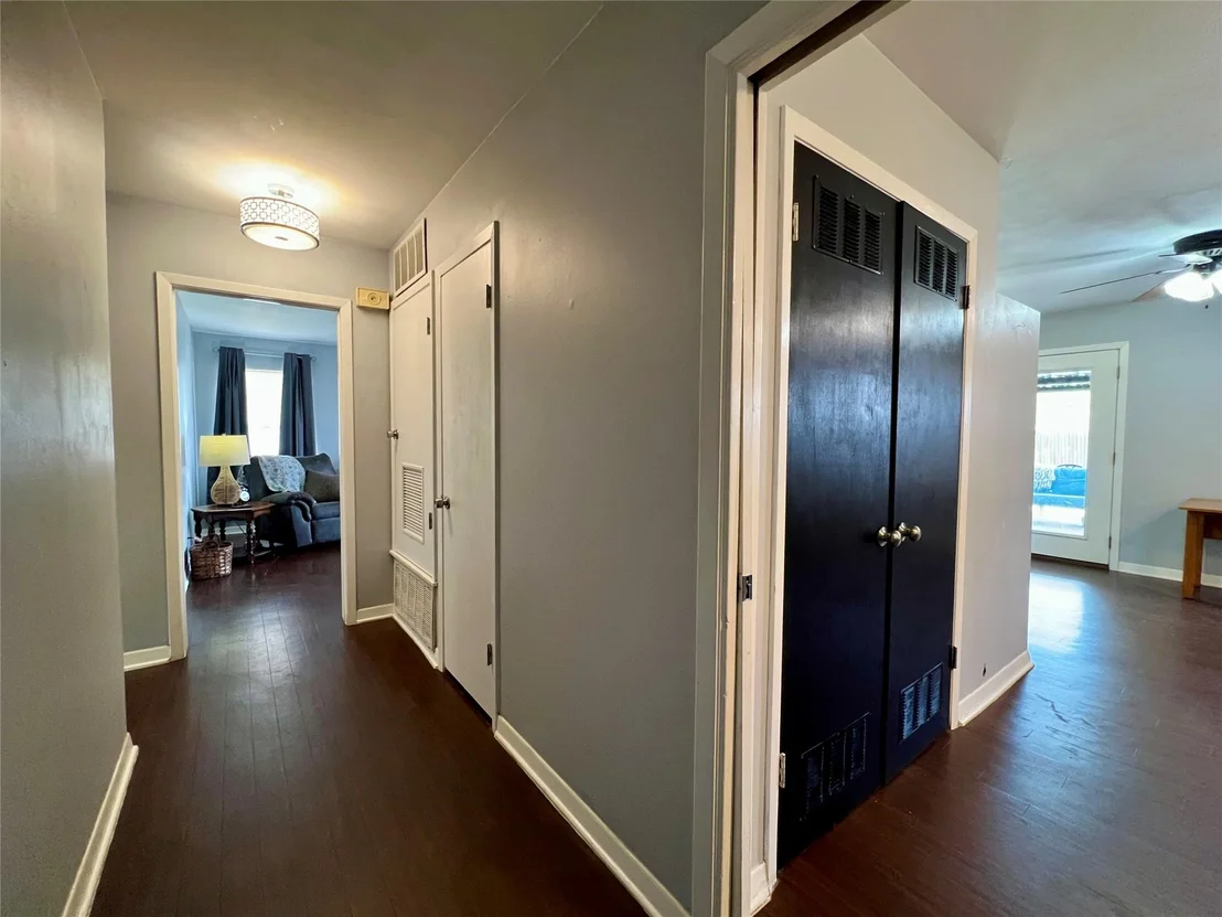 Photo of 1206 Lake Terrace DR