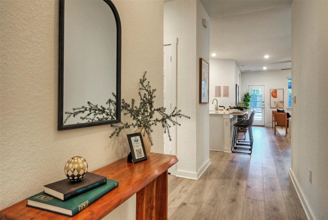 Photo of 7709 City Top BLVD