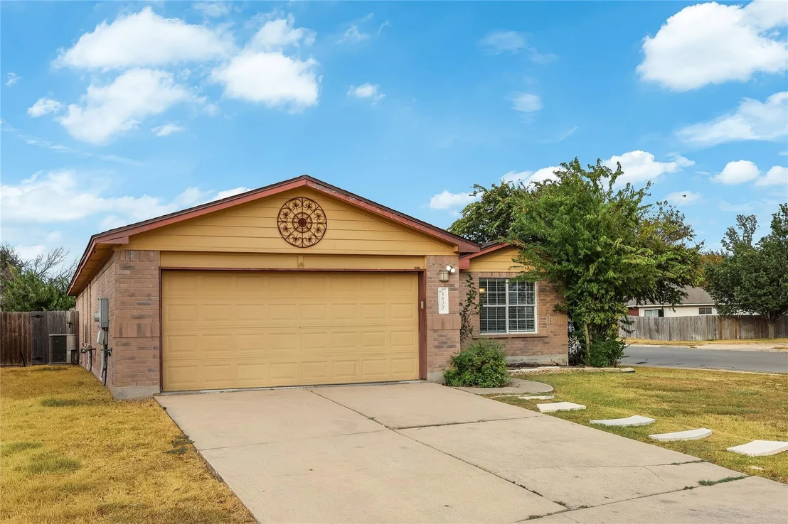Photo of 3800 Hickox DR