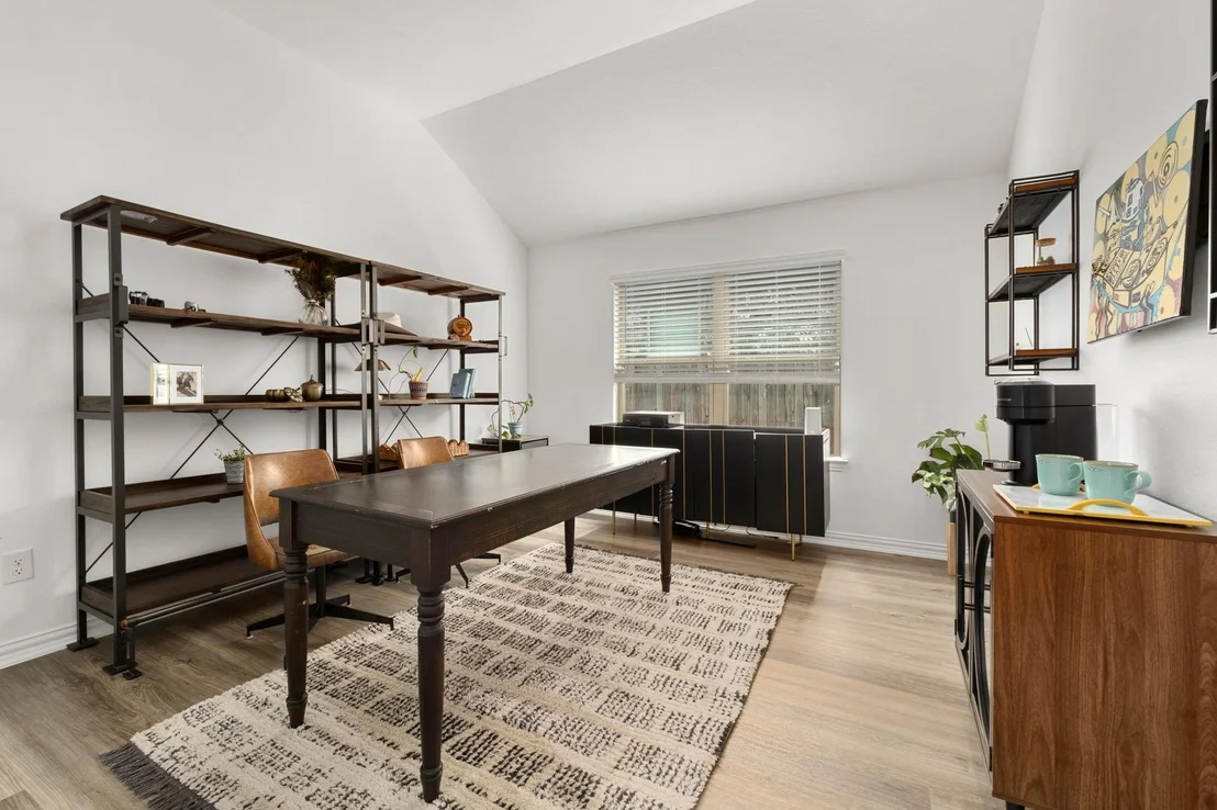 Photo of 221 Short Leaf DR