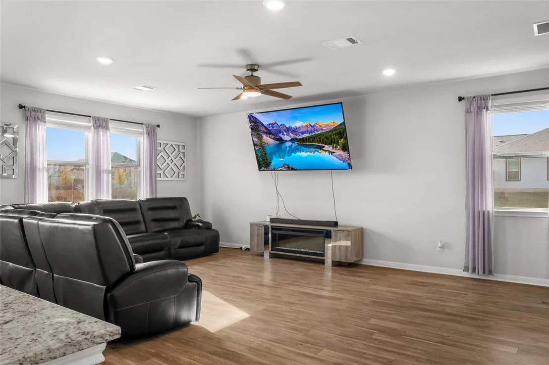Photo of 304 Tolo DR