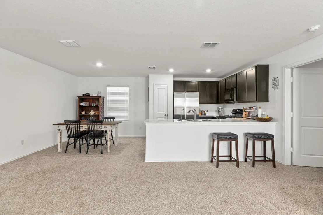 Photo of 2404 Windrow LN