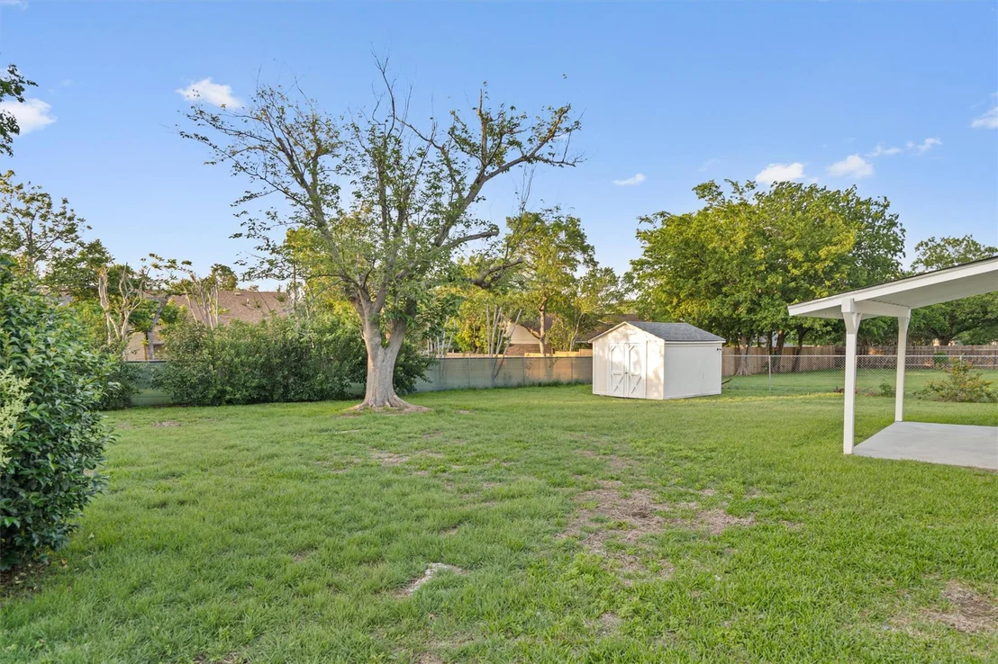 Photo of 110 Live Oak DR