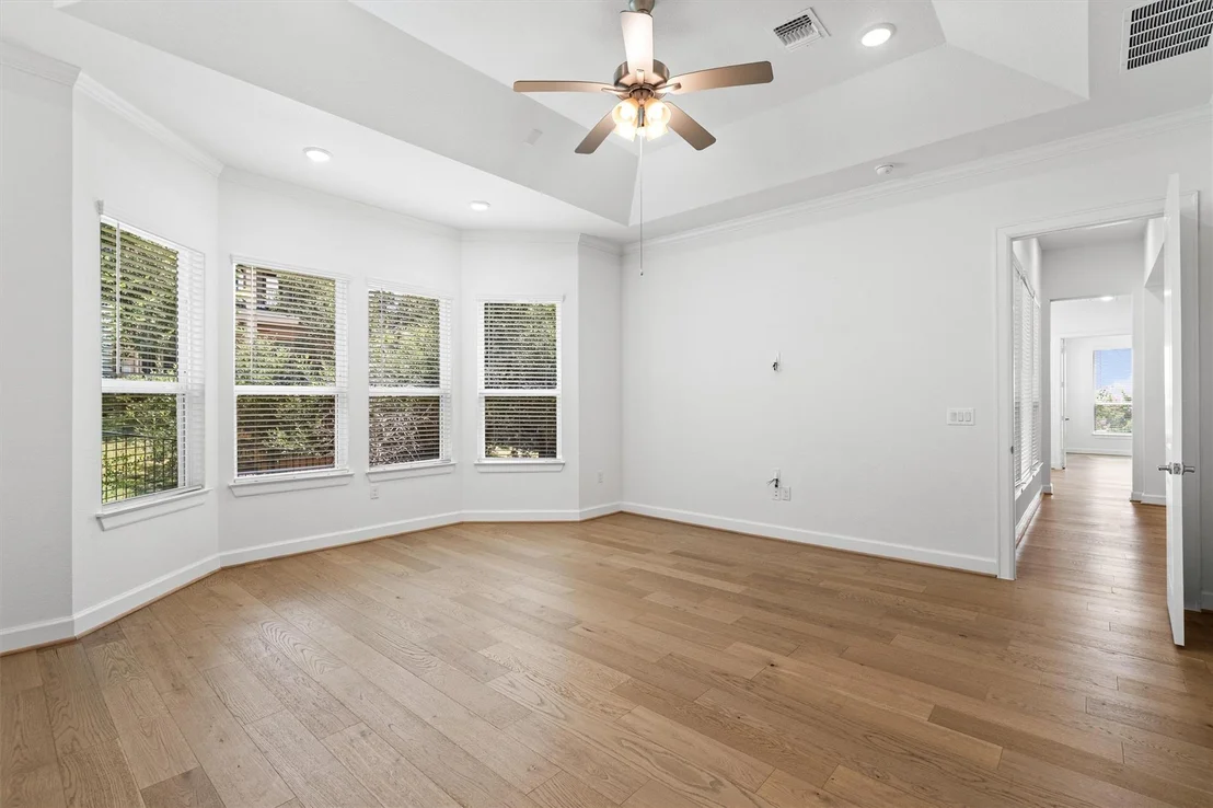 Photo of 15098 Dorothy DR