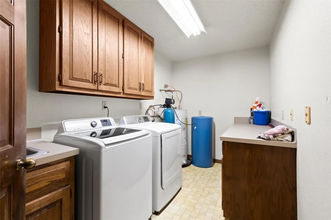 Photo of 708 Post Oak DR