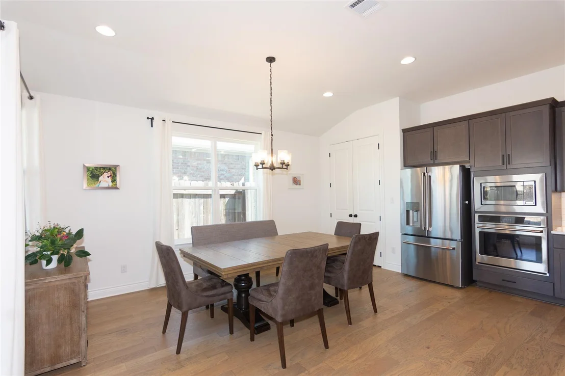 Photo of 121 Split Oak DR