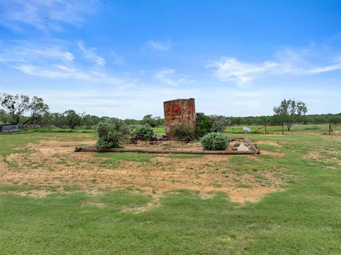 Photo of 7945 County Road 202