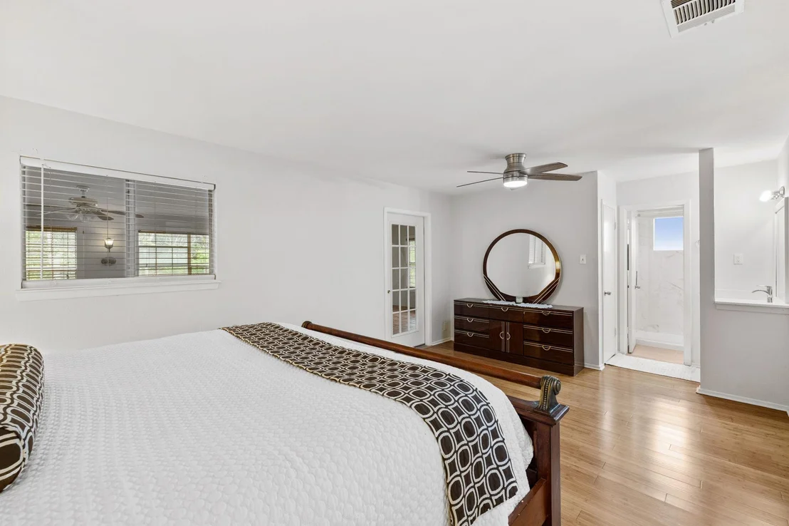 Photo of 607 Elderberry CV