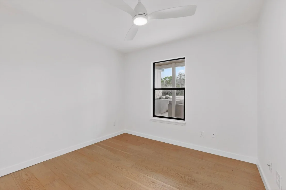 Photo of 20809 Adobe TRL