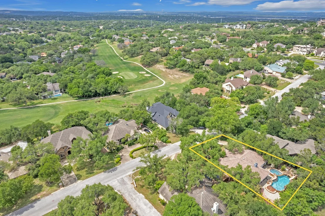 Photo of 111 Crest View DR