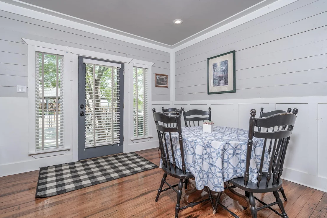Photo of 300 Herrin ST