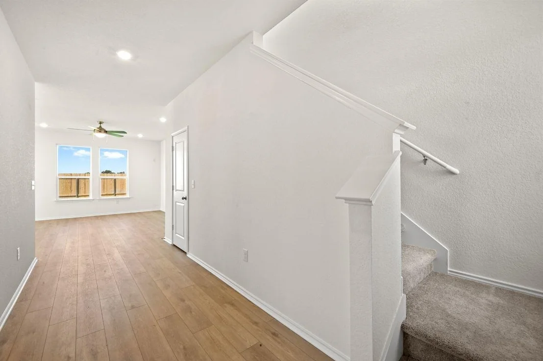 Photo of 1002 Golden ST