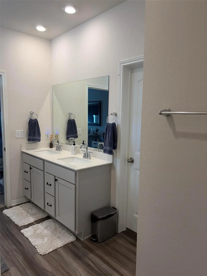 Photo of 813 Cade CV