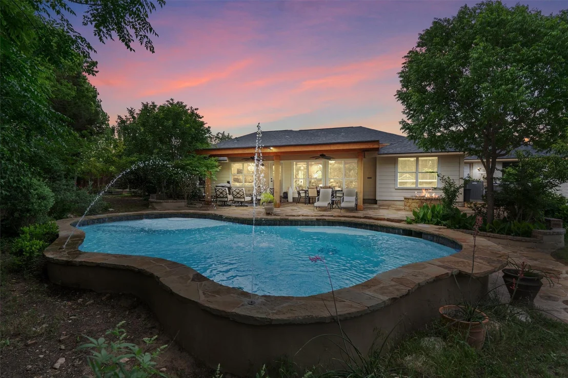 Photo of 117 Signal Hill DR