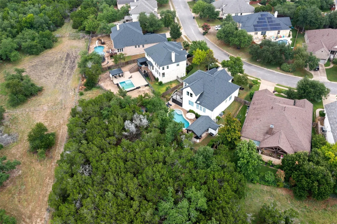 Photo of 291 Torrington DR