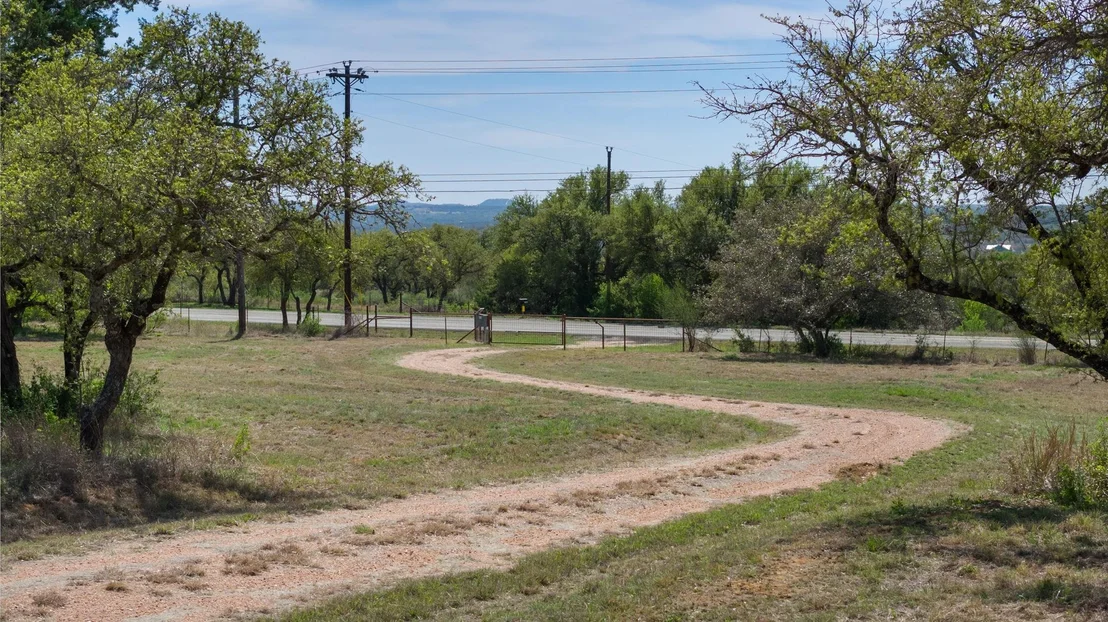 Photo of 2502 Ranch Road 1323