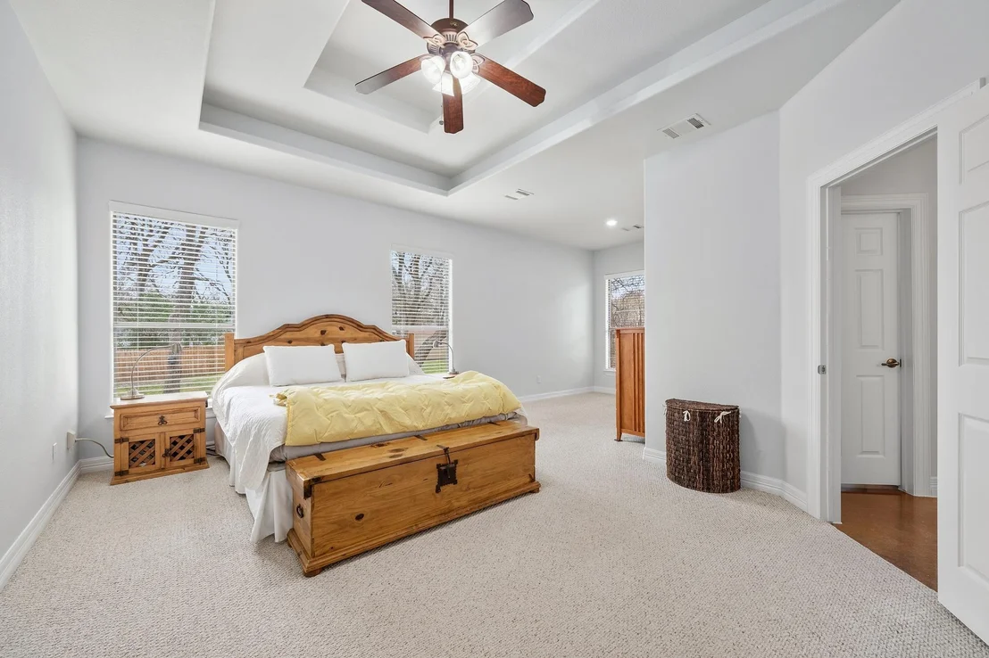 Photo of 531 Leanna Oak LOOP