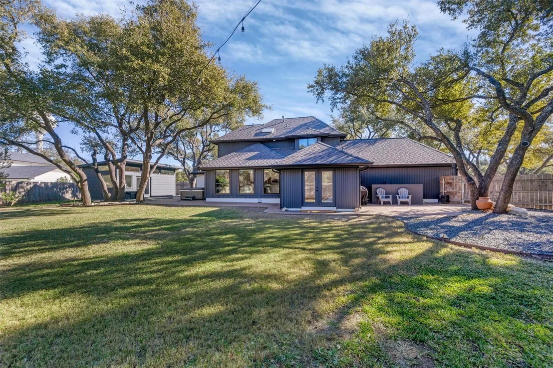 Photo of 3104 Oak Bend DR