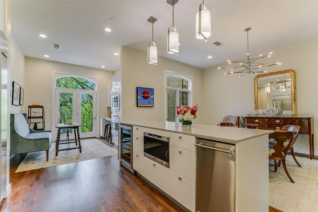 Photo of 3718 Bridle PATH