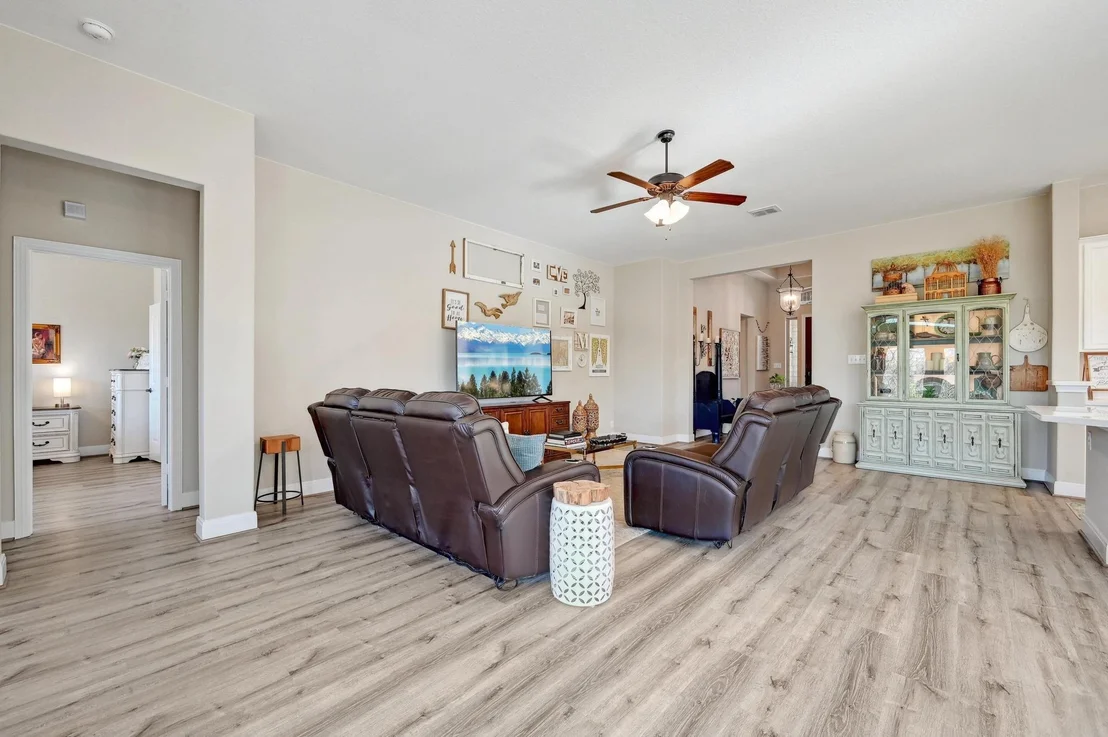 Photo of 809 Pader