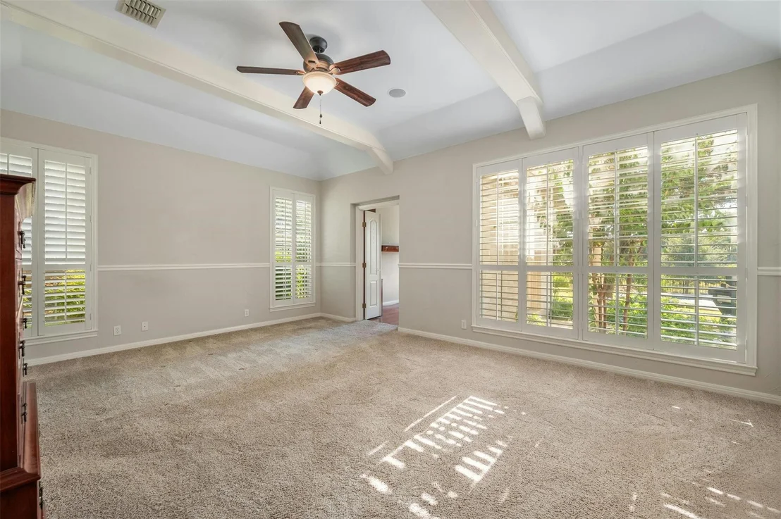Photo of 4213 Lakeway BLVD