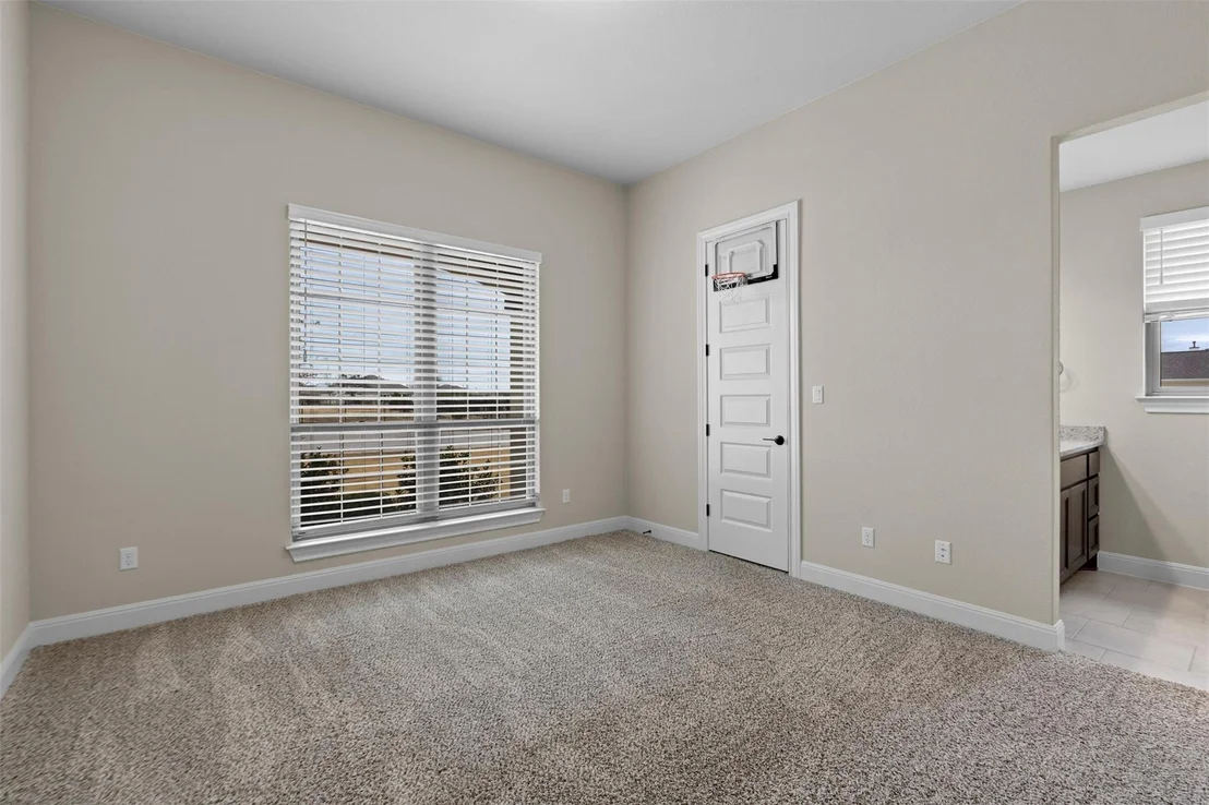 Photo of 305 Miranda WAY