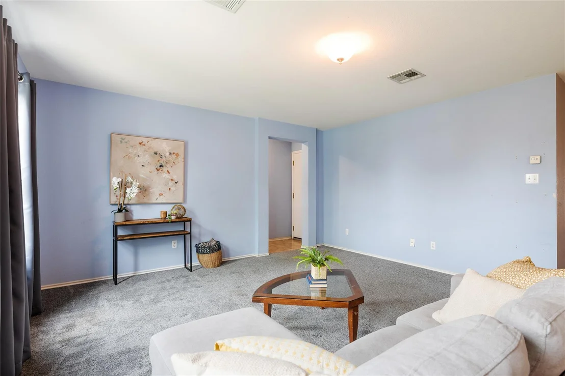 Photo of 1329 Amberwood LOOP