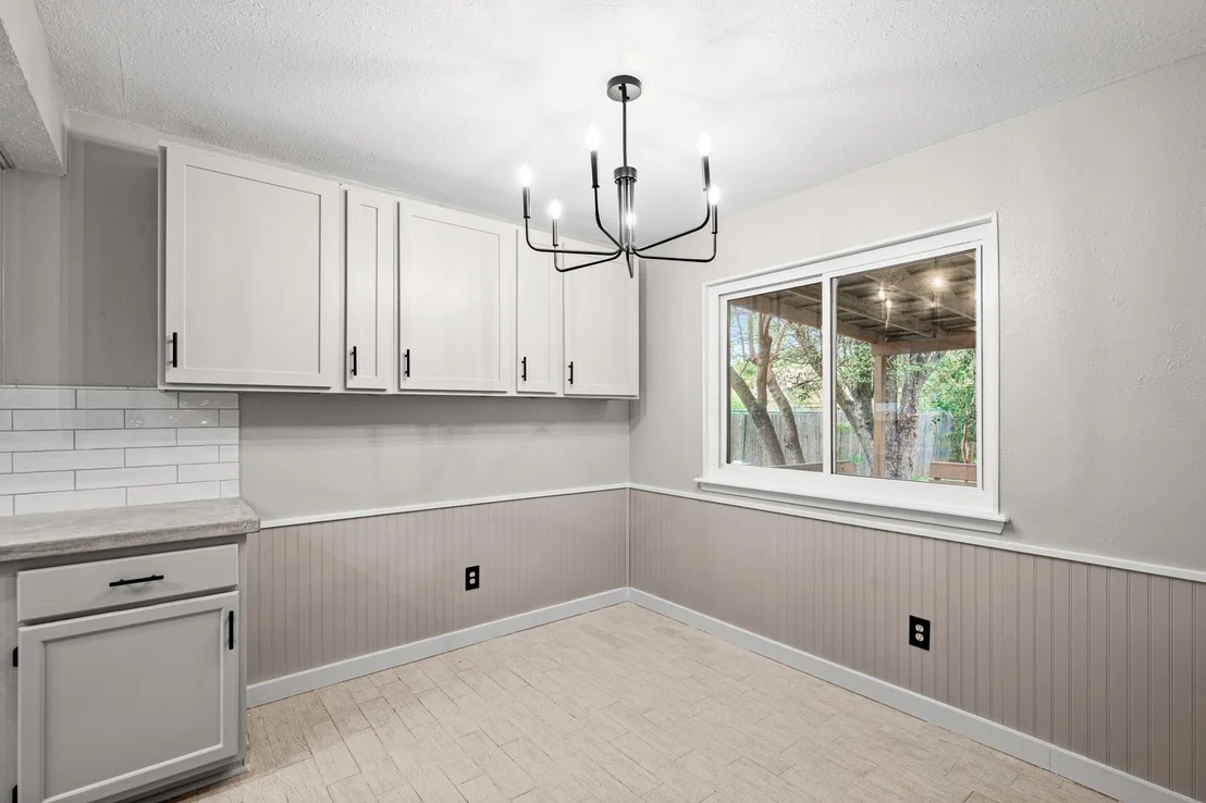 Photo of 211 Woodmont DR