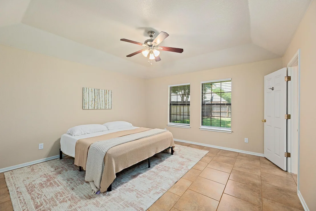 Photo of 111 Stephen LN