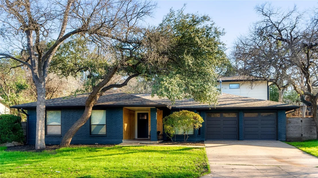 Photo of 2209 Forest Bend DR