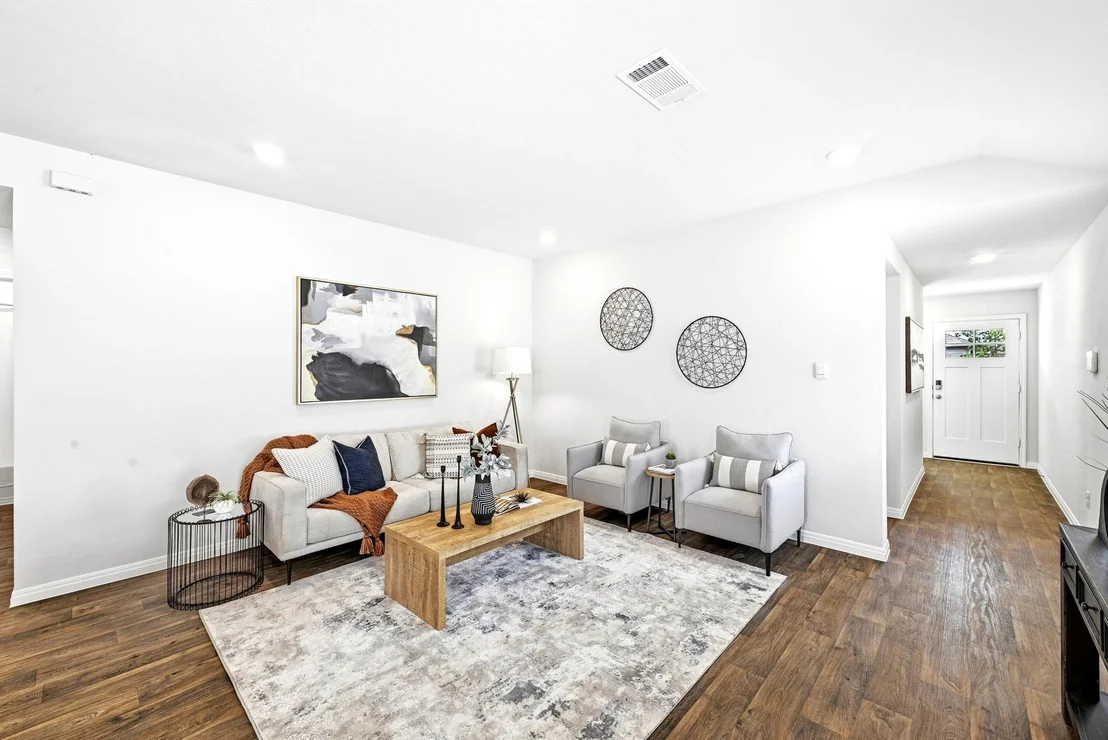 Photo of 643 Evergreen Sumac LOOP