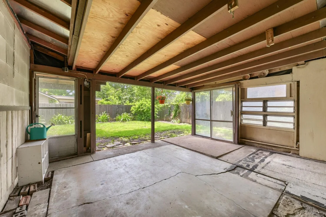 Photo of 5001 Creekline DR