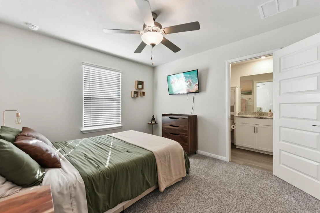 Photo of 307 Cathedral Mountain DR