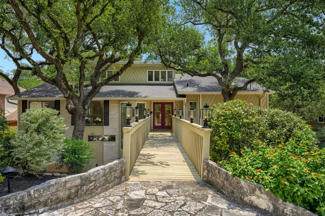 Photo of 9302 Rolling Oaks TRL