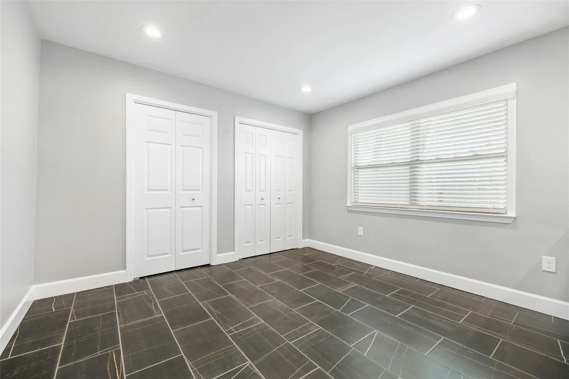 Photo of 5503 Manor RD