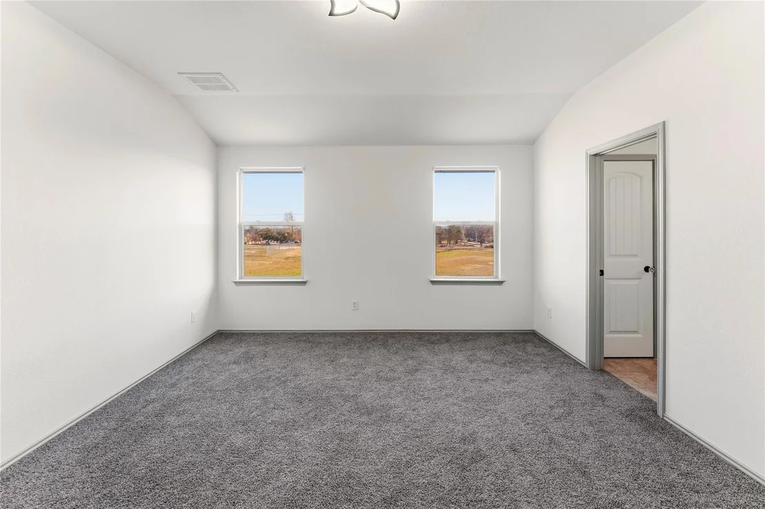 Photo of 100 Serpentine LN