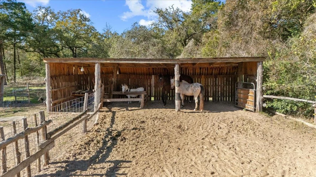 Photo of 110 Sky Ranch RD
