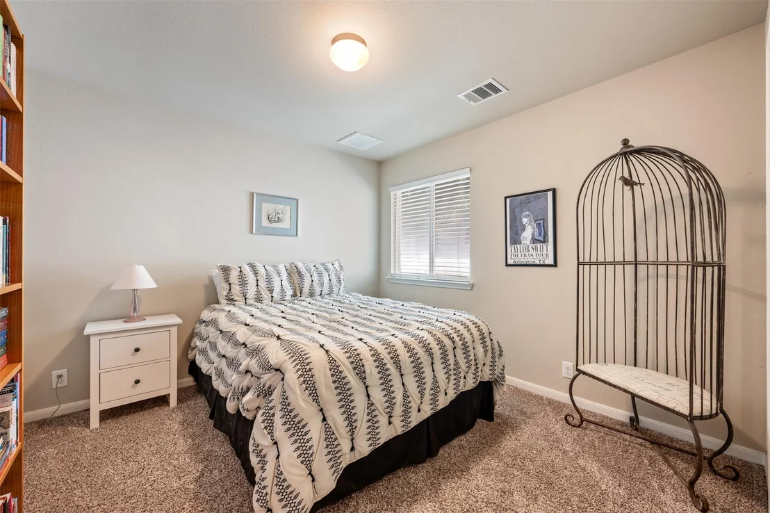 Photo of 924 Lost Pines LN