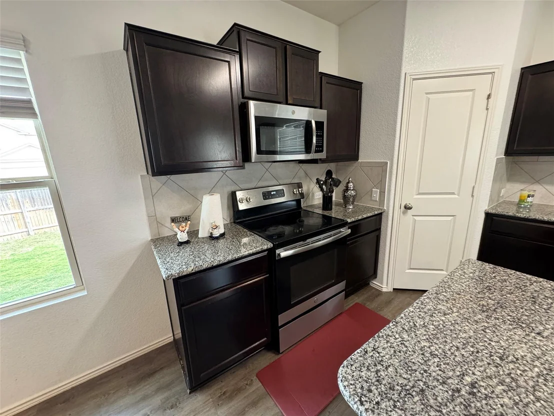 Photo of Unit 121 at 524 Circle WAY