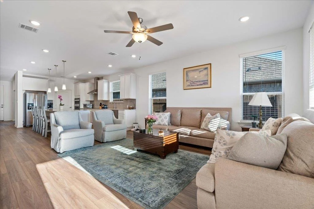 Photo of 185 Slenderleaf DR