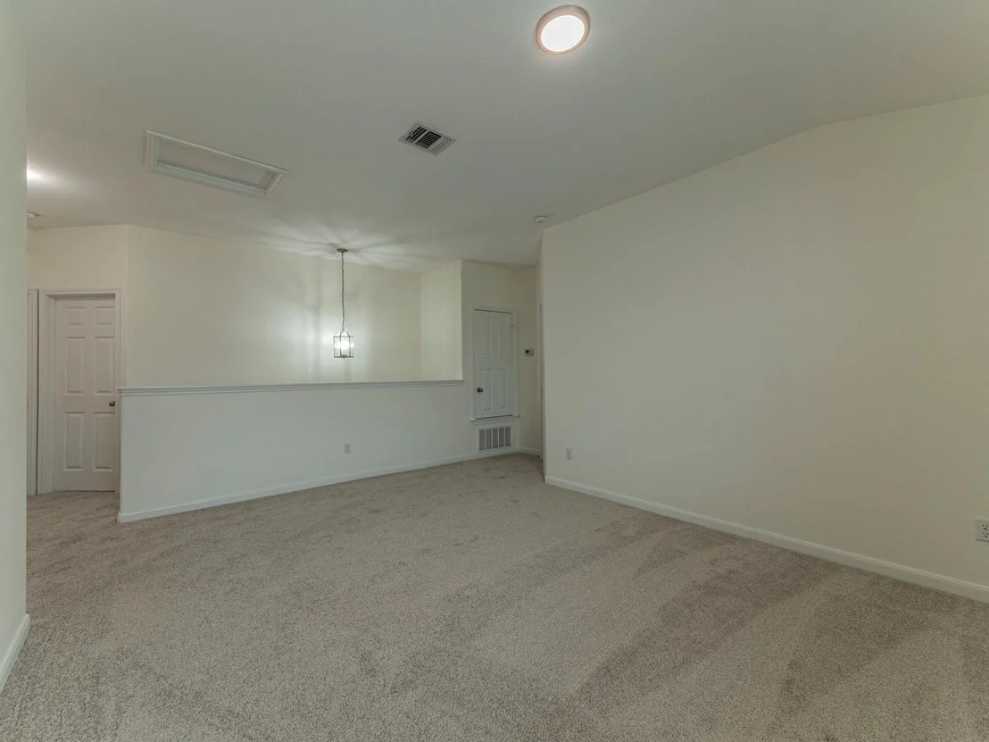 Photo of 317 Ames CV