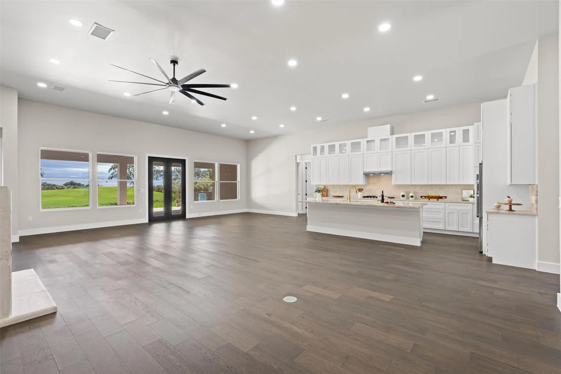 Photo of 118 Roy Nichols DR